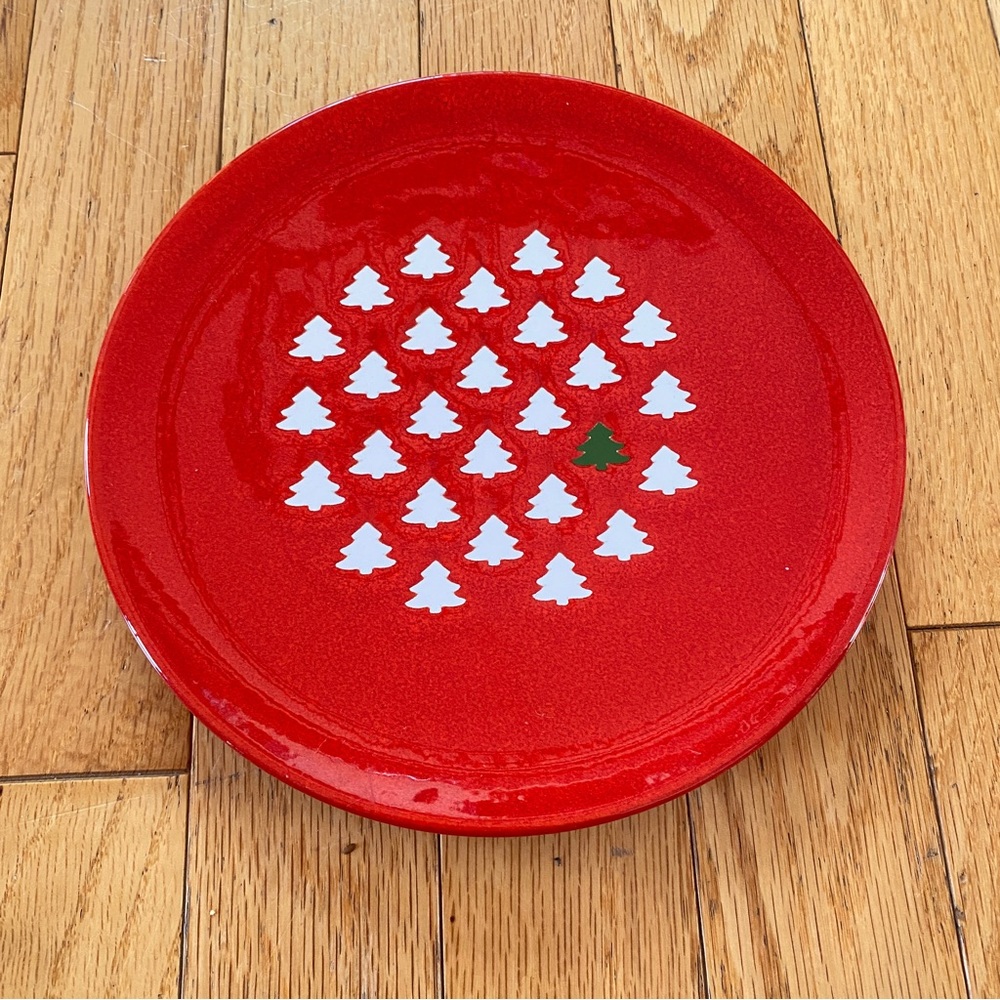 Waechtersbach White Trees With One Green Christmas Tree 7.75” Salad Plate